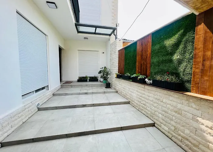 Te Nana Apartmán Shkodër